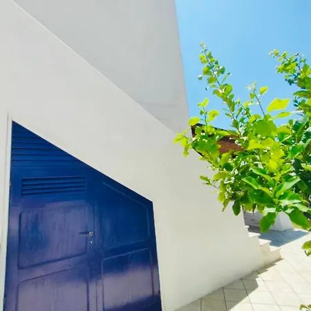 Πανσιόν The Lighthouse *