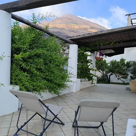 Guest house The Lighthouse Stromboli
